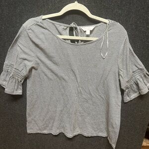 Lauren Conrad striped top. Short bell sleeves